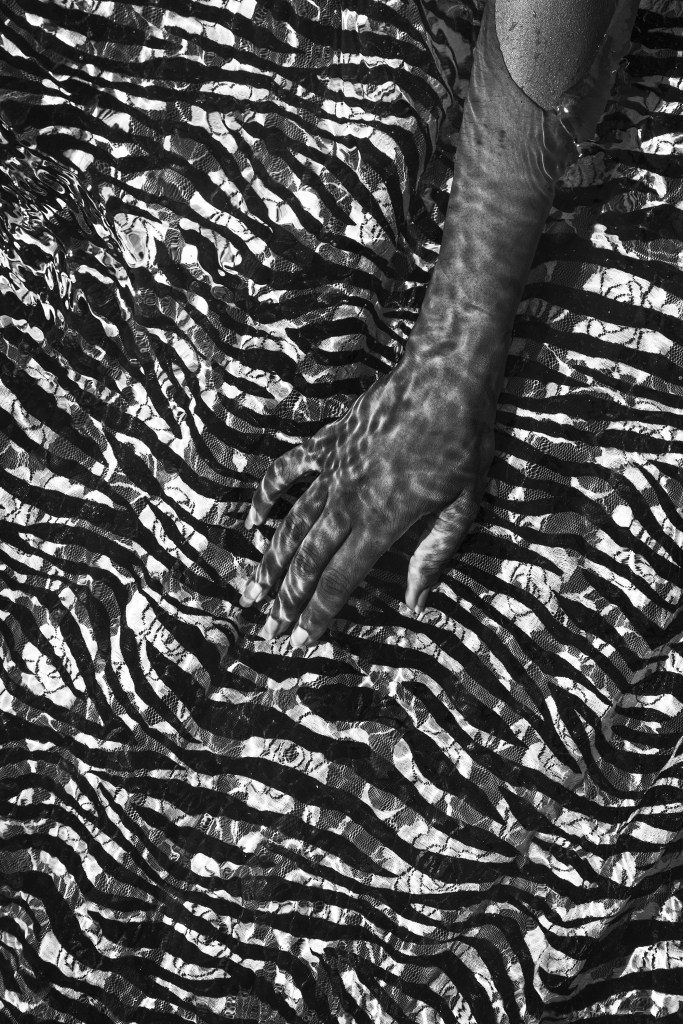 keisha-scarville-untitled-20a-hand-in-water-from-the-series-mamas-clothes-2017-archival-inkjet-print-courtesy-of-the-artist-keisha-scarville