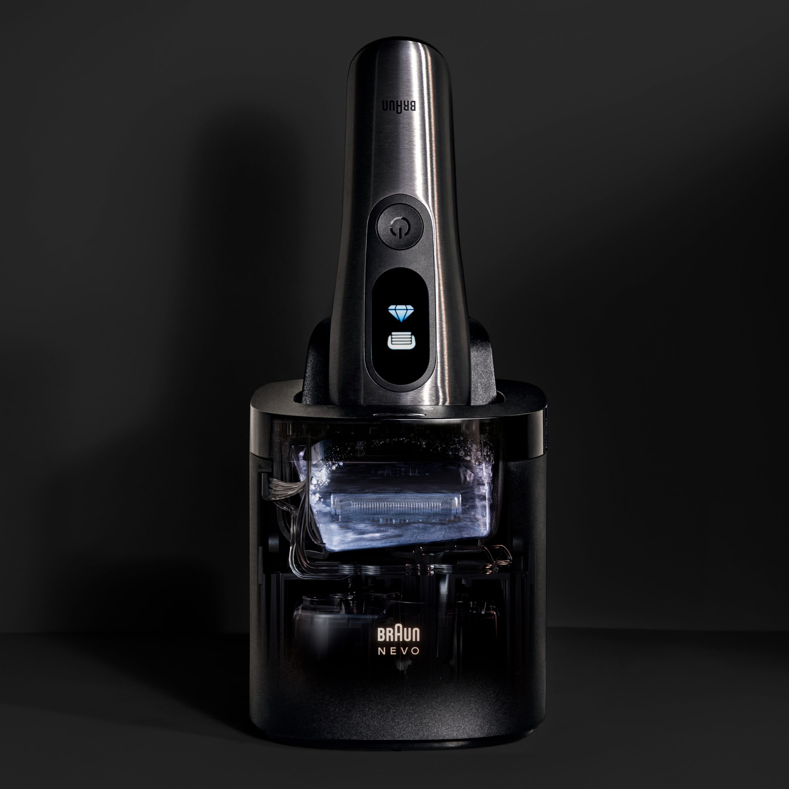 braun_nevo_shaver–stand