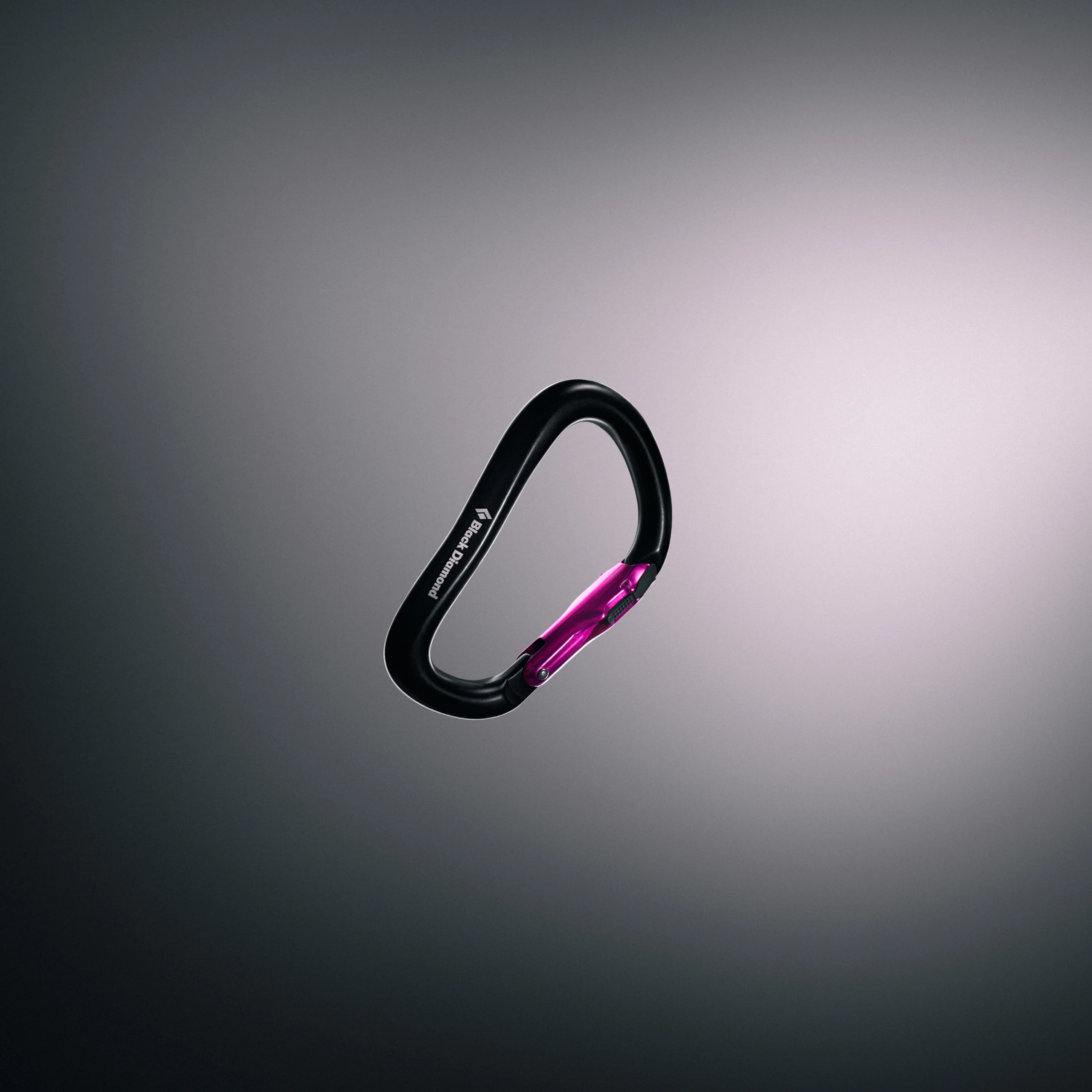 210212_0002_Rocklock_Magnetron_Carabiner_Black_GLAM_05